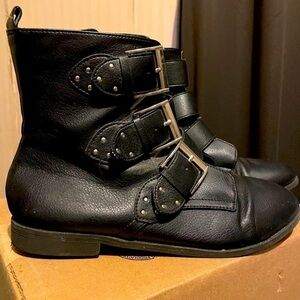 Ladies Low Heel Boots - 5
